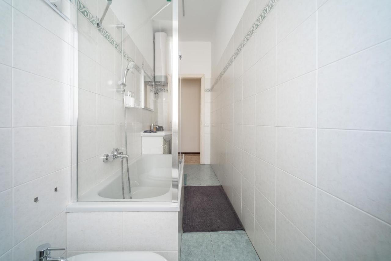 Giulio Cesare Apartment *